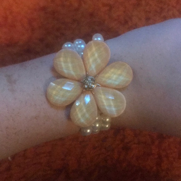 Jewelry - Picture 2 of 4